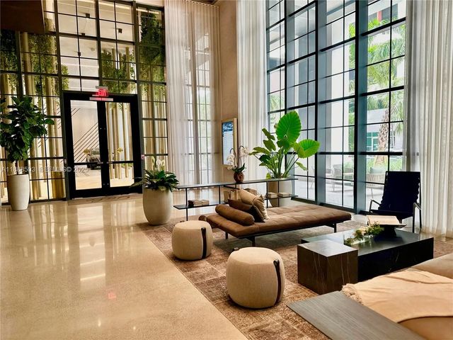 2 of 5 - 159 Ne 6th Street #3306, Miami, FL