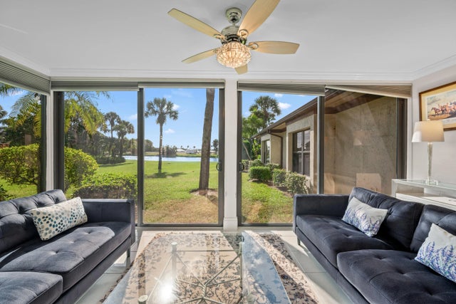 Photo of Listing #R11128617