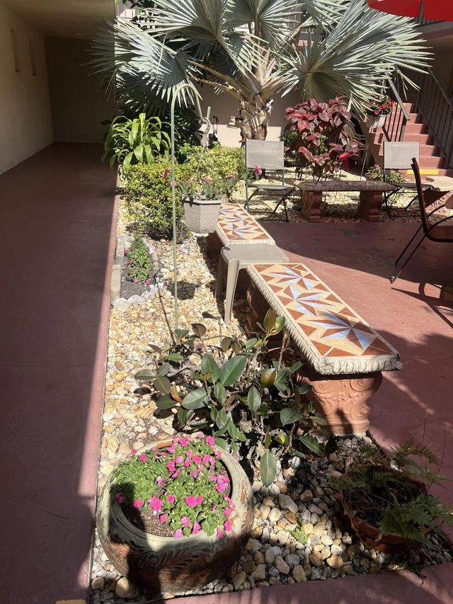 4 of 33 - 504 Davis Road #95, Palm Springs, FL