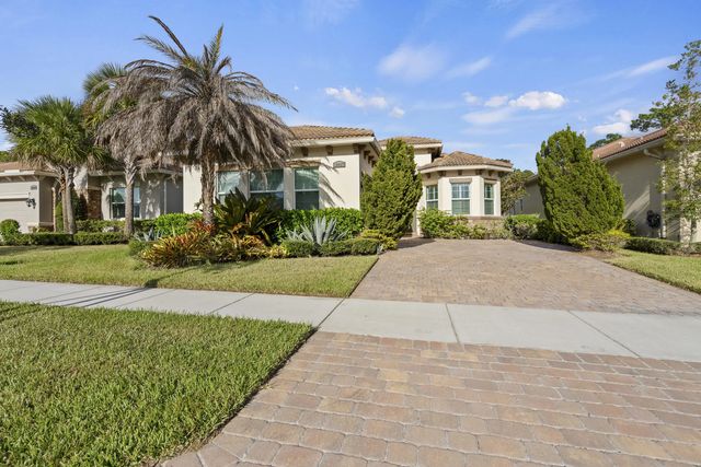 3 of 72 - 10937 Sw Visconti Way, Port St. Lucie, FL