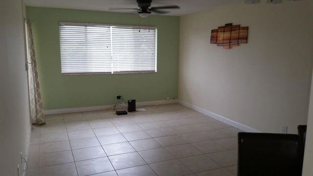 4 of 17 - 2534 Garden Drive S #202, Lake Worth, FL