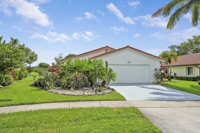 2 of 39 - 8421 Bonita Isle Drive, Lake Worth, FL