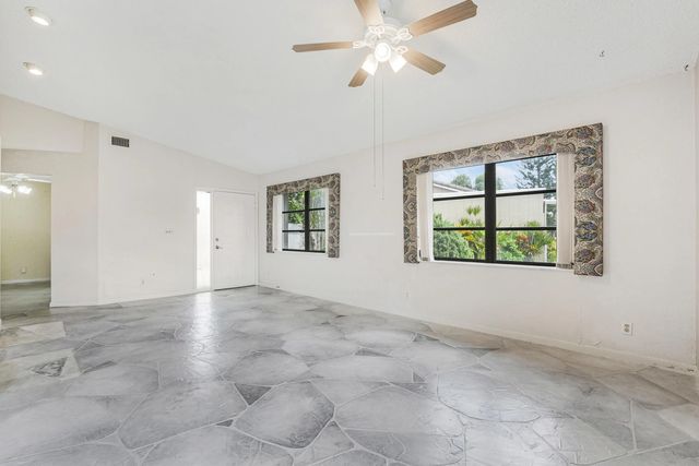 5 of 39 - 8421 Bonita Isle Drive, Lake Worth, FL