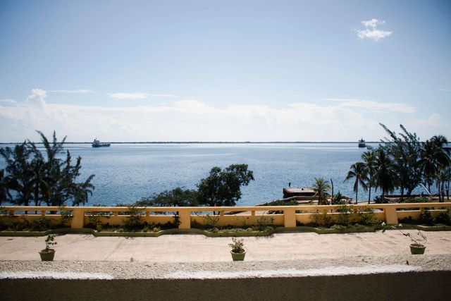 8 Ocean Blvd Kingston Jamaica Boulevard, 