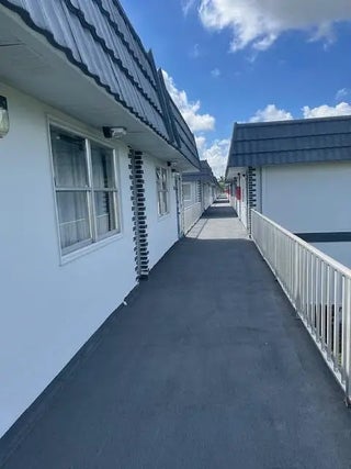 Photo of Listing #R11128757