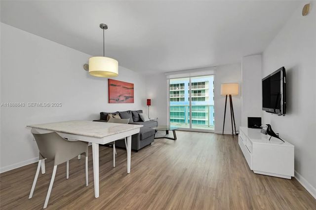 5 of 23 - 2101 Brickell Avenue #905, Miami, FL