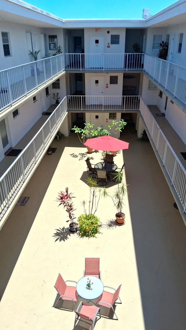 2 of 36 - 2010 Fillmore Street #303, Hollywood, FL
