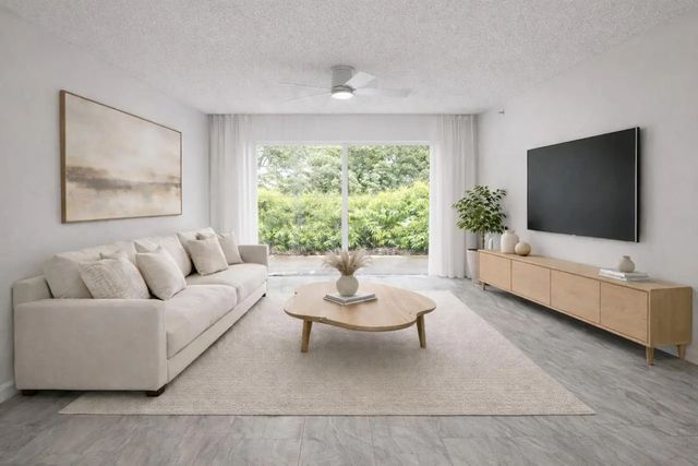 5025 Wiles Road #107, Coconut Creek