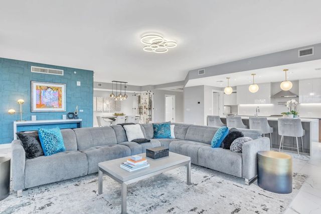 3 of 36 - 1507 Se 15th Street #302, Fort Lauderdale, FL