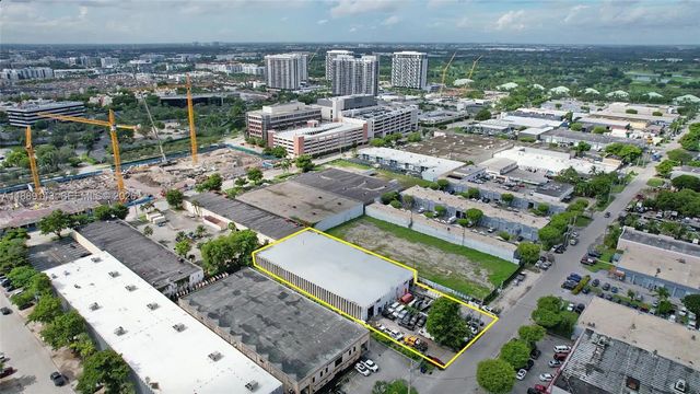 2 of 16 - 8230 Nw 56th Street, Doral, FL