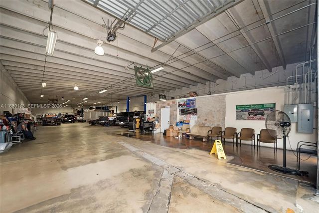 4 of 16 - 8230 Nw 56th Street, Doral, FL