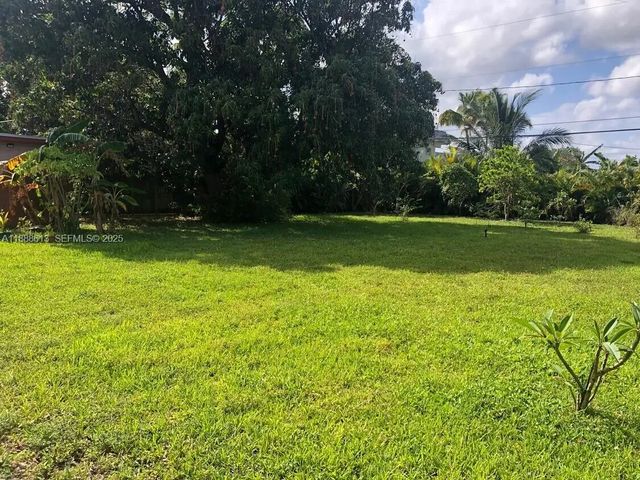 4 of 7 - 2815 Jackson Street, Hollywood, FL