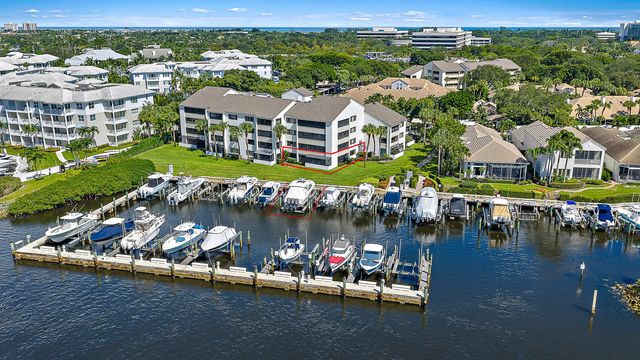 513 Oak Harbour Drive, Juno Beach
