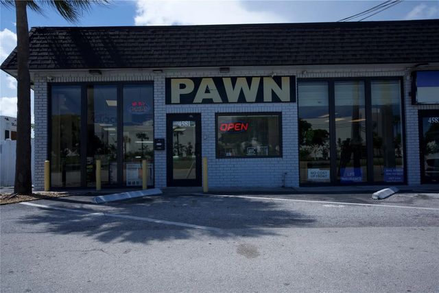 4581 N Dixie Highway, Deerfield Beach