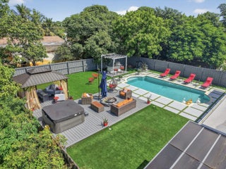 Photo of Listing #R11129019