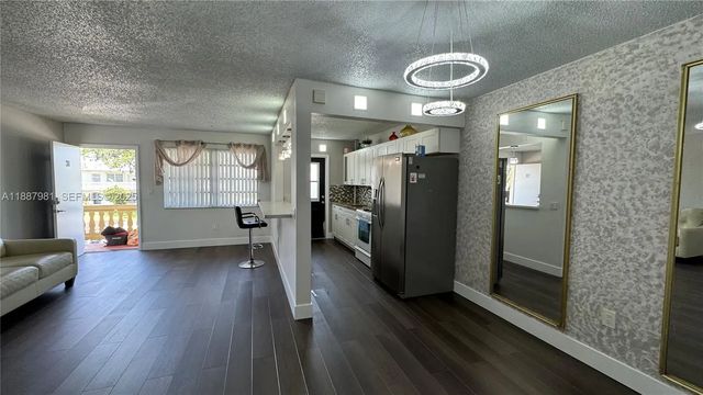 3 of 24 - 160 Ne 203rd Terrace #e31, Miami Gardens, FL