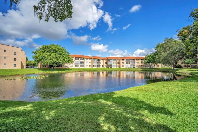 9301 Sunrise Lakes Boulevard #207, Sunrise