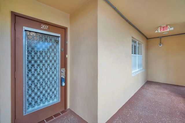3 of 43 - 9301 Sunrise Lakes Boulevard #207, Sunrise, FL