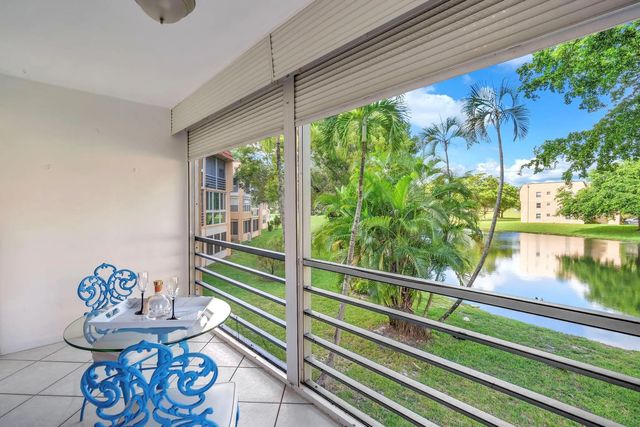 4 of 43 - 9301 Sunrise Lakes Boulevard #207, Sunrise, FL