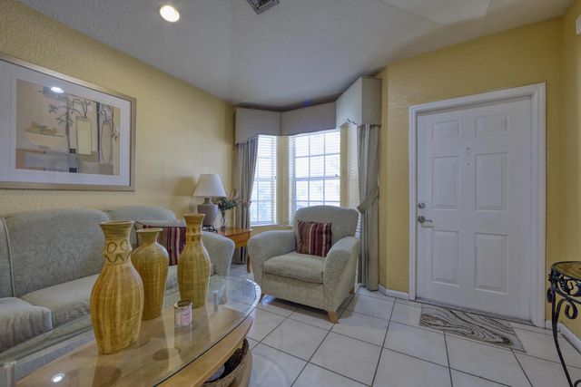 4 of 24 - 416 Circle Drive S, Boynton Beach, FL