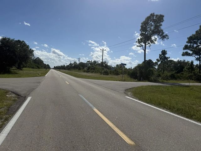 2 of 11 - 627 Columbus Boulevard S, Lehigh Acres, FL