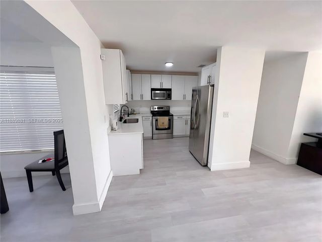 4 of 22 - 3361 Nw 5th Place, Lauderhill, FL