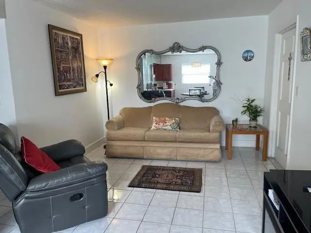 2 of 25 - 2145 Pierce Street #101, Hollywood, FL