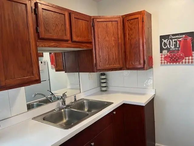 5 of 25 - 2145 Pierce Street #101, Hollywood, FL