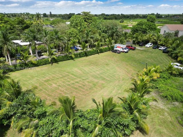 3 of 27 - 20701 Sw 216th Street, Miami, FL