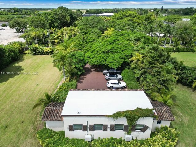 5 of 27 - 20701 Sw 216th Street, Miami, FL