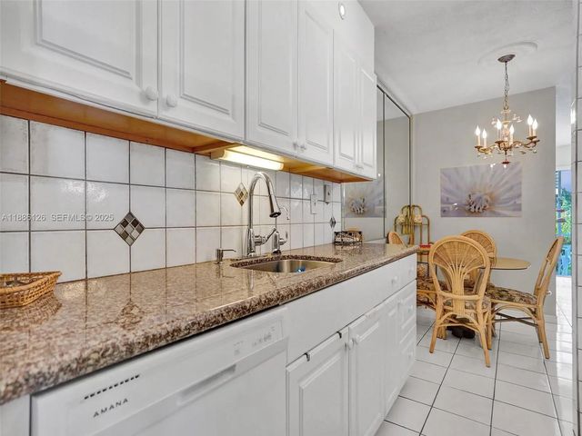 3 of 28 - 17090 Ne 14th Avenue #104, North Miami Beach, FL