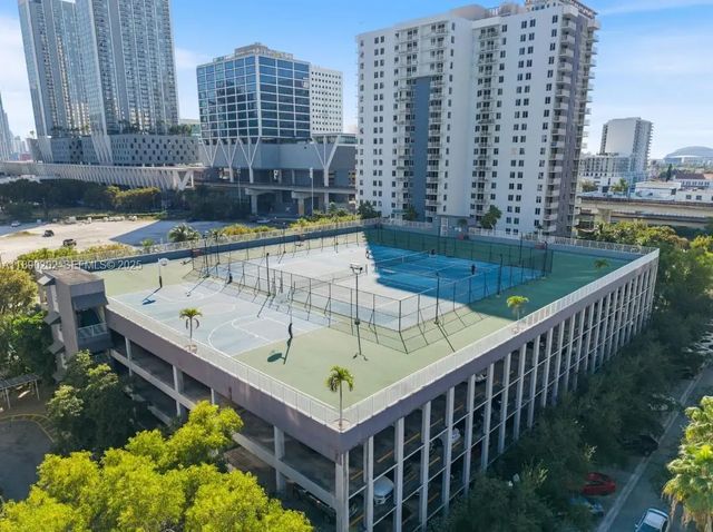 4 of 9 - 800 N Miami Avenue #e-209, Miami, FL