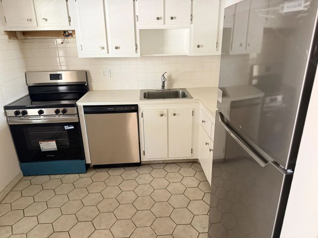 1005 Country Club Drive #205, Margate