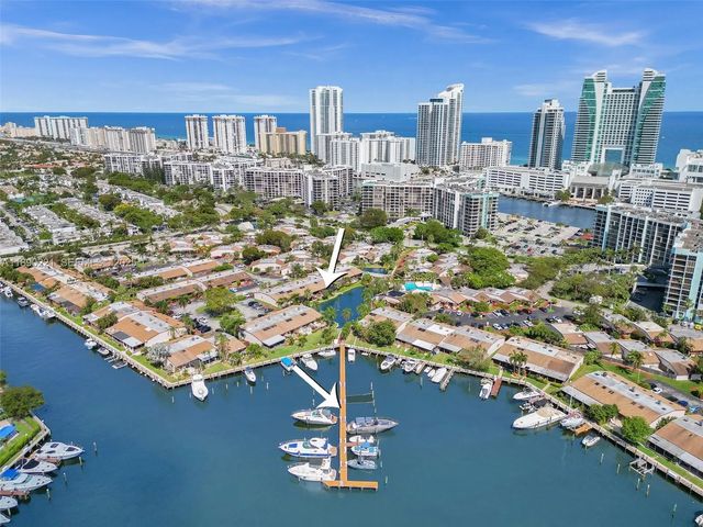 2667 S Parkview Drive, Hallandale Beach