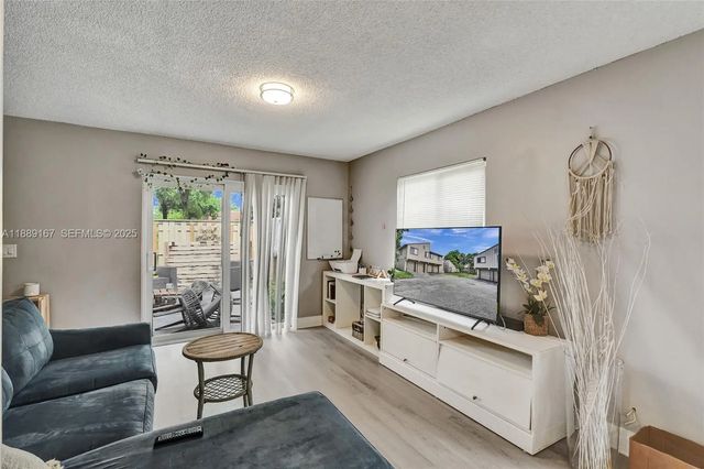 4 of 27 - 2218 Nw 59th Way #63-b, Lauderhill, FL