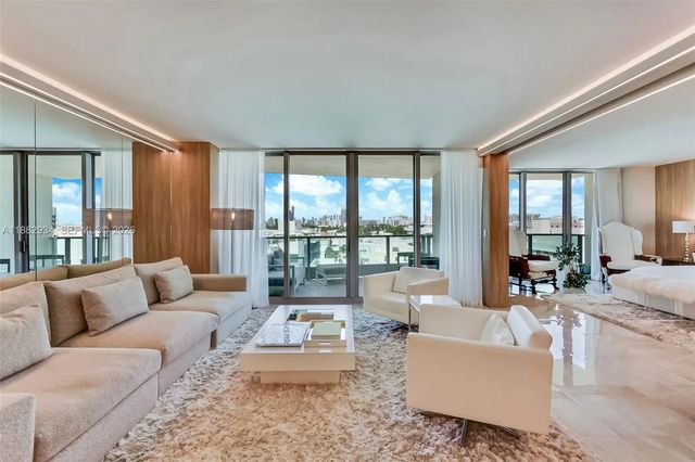2 of 44 - 1455 Ocean Drive #811, Miami Beach, FL