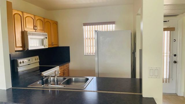 3 of 13 - 5111 W Oakland Park Boulevard #306, Lauderdale Lakes, FL