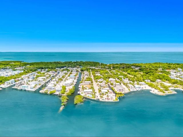 3 of 7 - 1032 Snapper Lane, Key Largo, FL