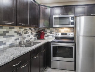 Photo of Listing #R11129643