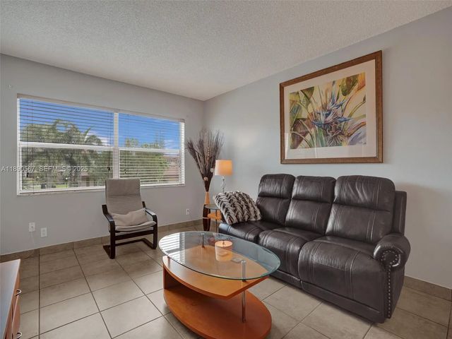 3506 Nw 49th Avenue #508, Lauderdale Lakes