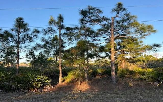 676 Sabrina Court, Lehigh Acres