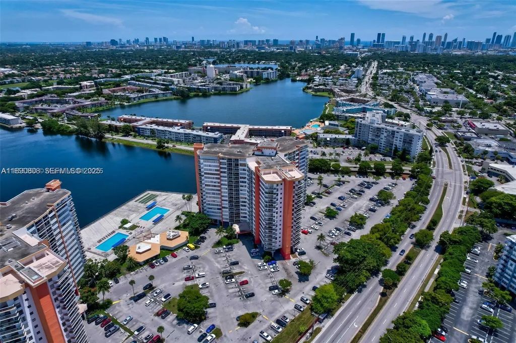 1351 Ne Miami Gardens Drive #202e, Miami