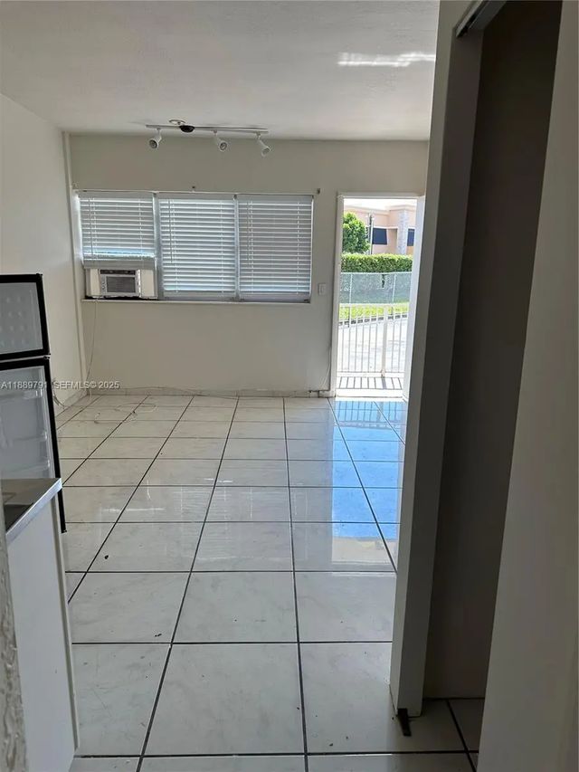 26 Diplomat Parkway #2248, Hallandale Beach