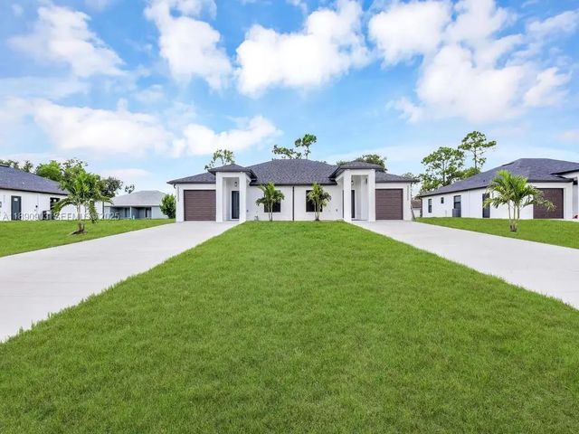 3 of 29 - 4913/4915 S Leonard Boulevard S, Lehigh Acres, FL