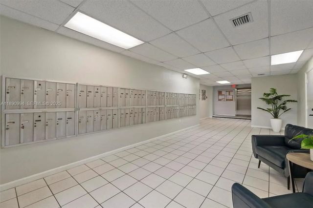 3 of 25 - 1800 W 54th Street #109, Hialeah, FL