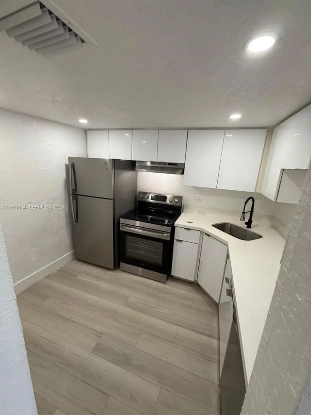 2 of 17 - 2655 Nw 60th Way #195, Sunrise, FL