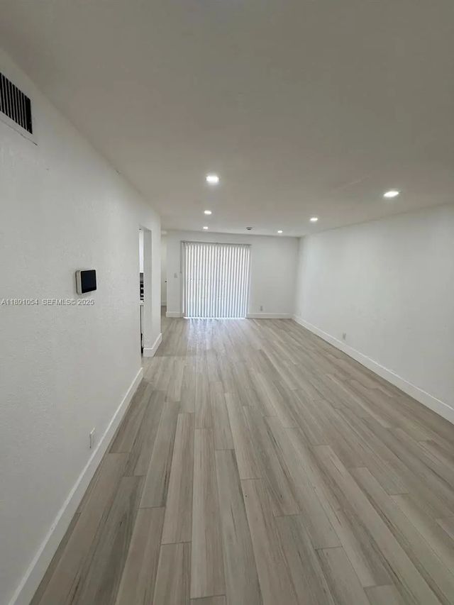 5 of 17 - 2655 Nw 60th Way #195, Sunrise, FL
