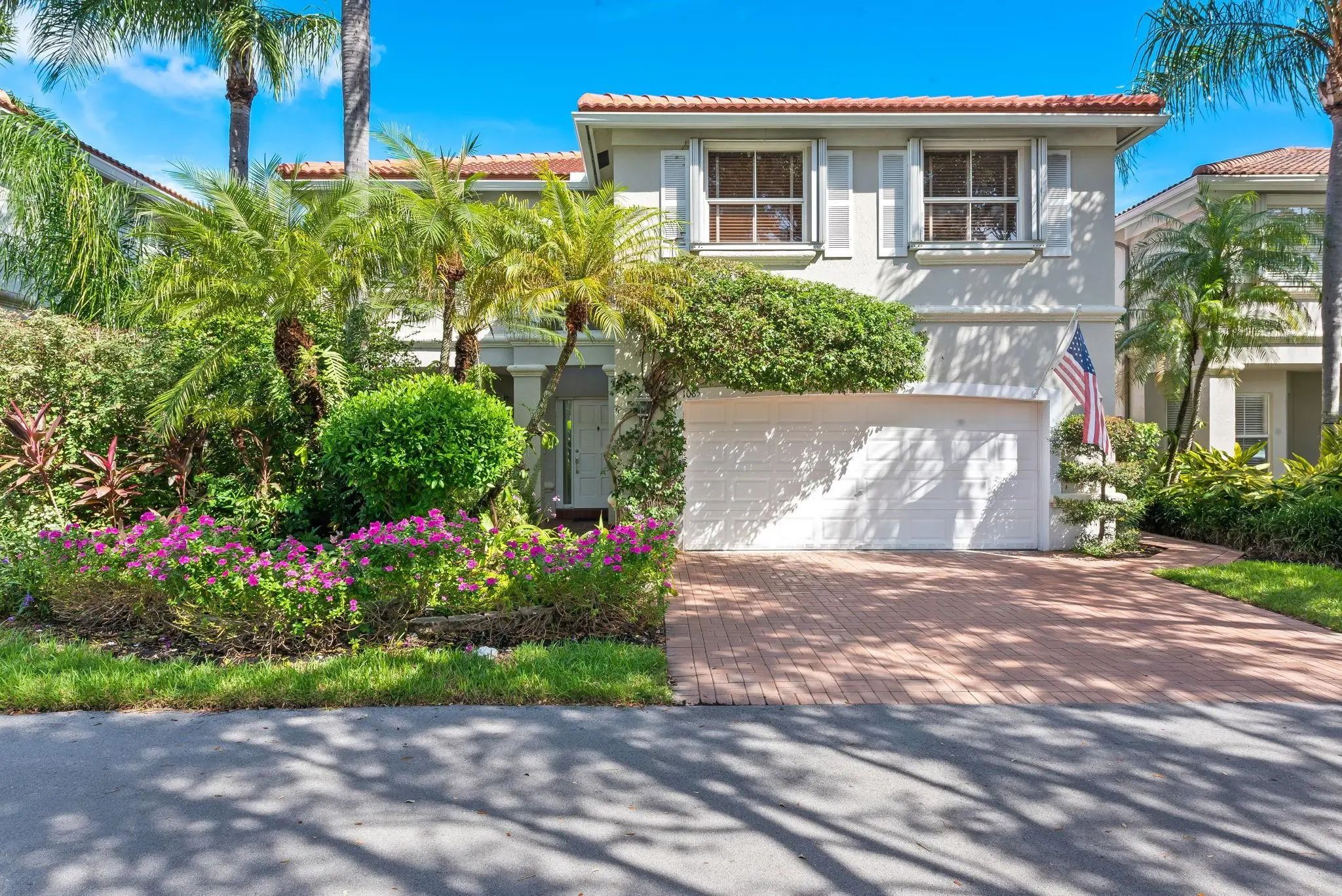 1085 W Lake Street, Hollywood