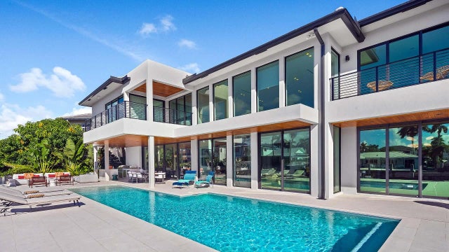 2 of 39 - 2900 Ne 7th Drive, Boca Raton, FL