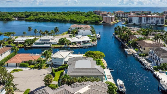 4 of 39 - 2900 Ne 7th Drive, Boca Raton, FL